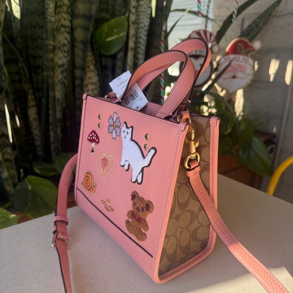 Coach CC421 Dempsey Tote 22 With Creature Patches Leather Candy Pink cat - Picture 8 of 10